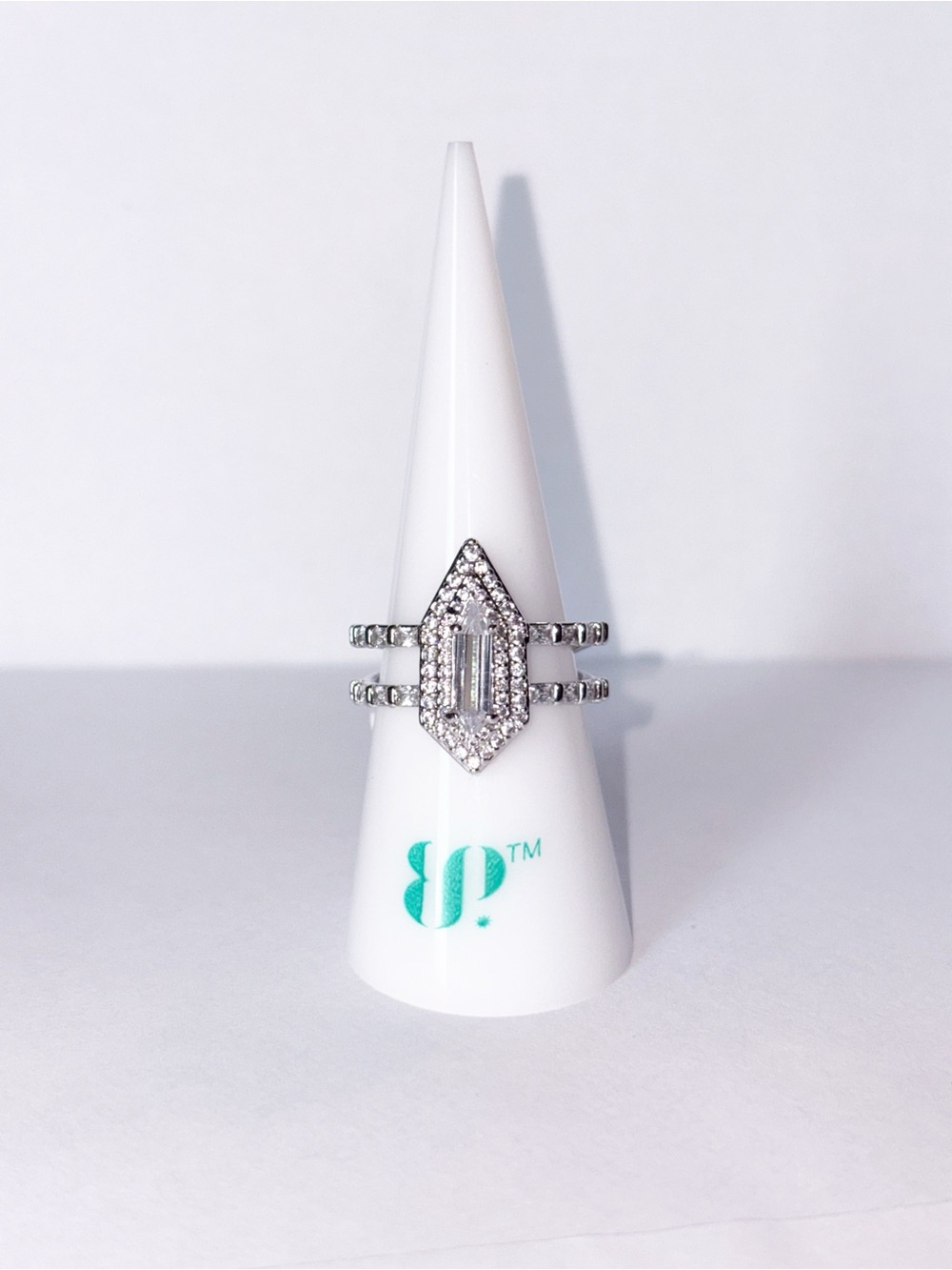 New Bomb Party “The Radiant Edit” Ring Size 7 RG50458